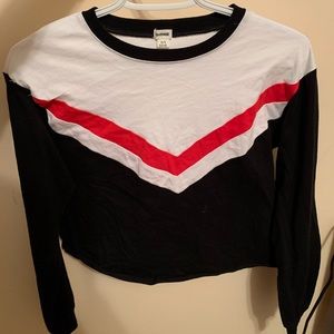 Garage cropped longsleeve